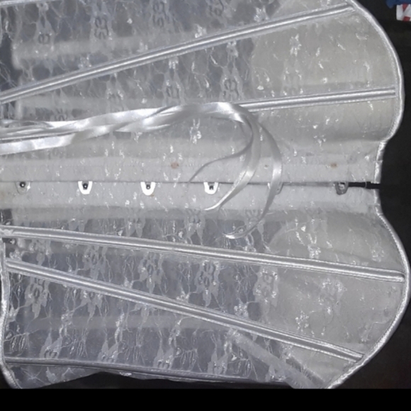 White lace corset top - Picture 3 of 5